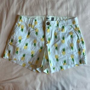 Old Navy White Pineapple Print Shorts – Size 0